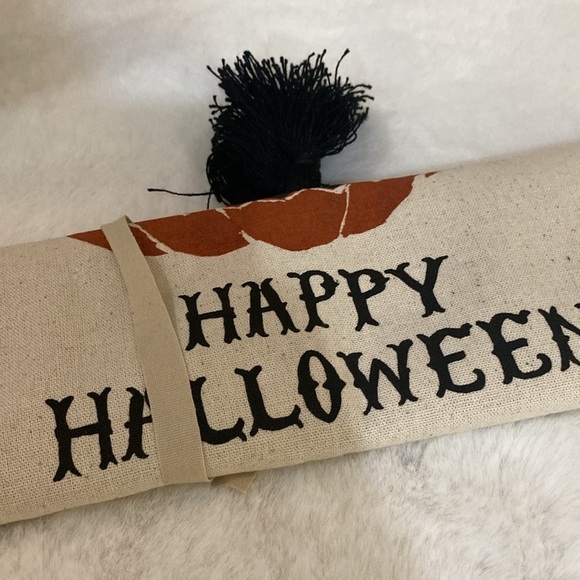 Target Threshold 2023 Halloween Pumpkin Table Topper - Picture 6 of 7